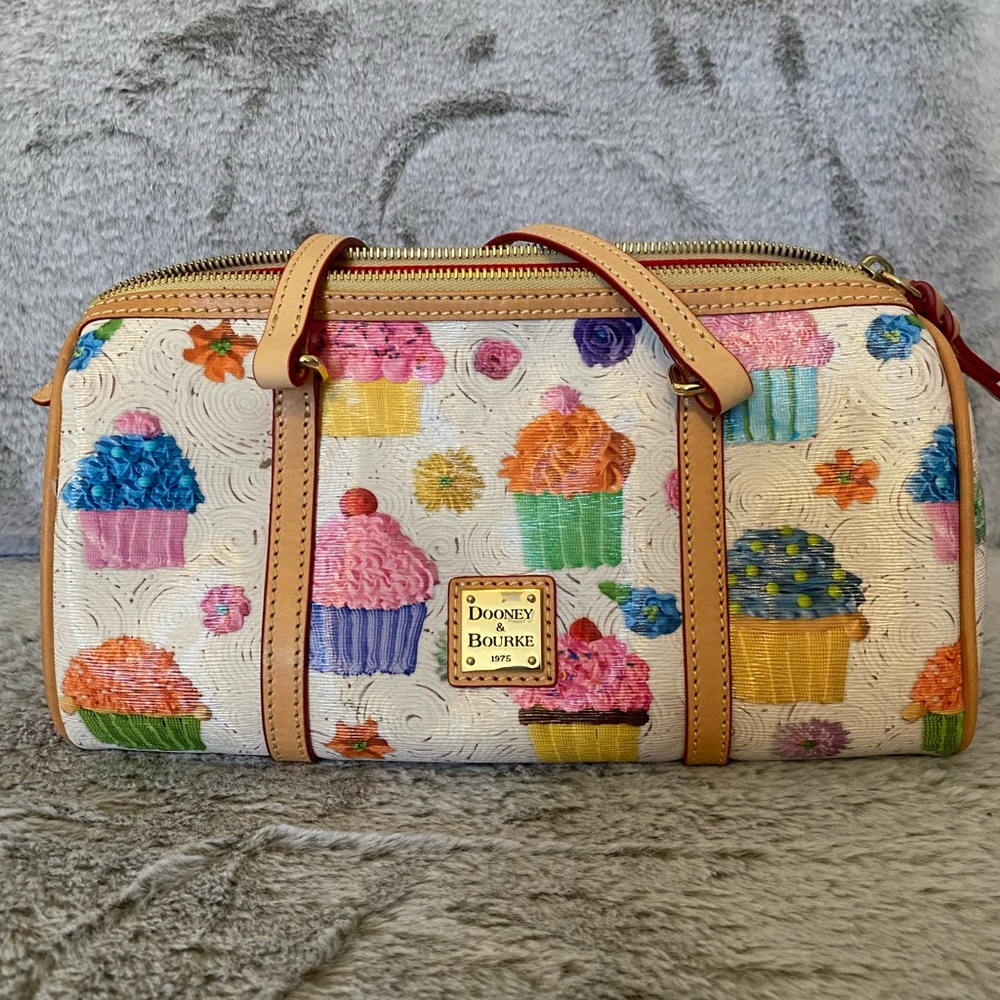 Dooney & Bourke cupcake satchel barrel purse handbag